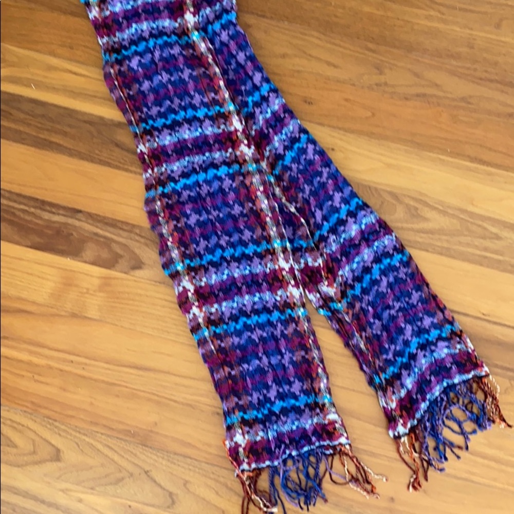 Scarf - Picture 12 of 14